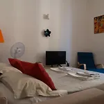 Terrace Apartment On The Monuments Of Rome